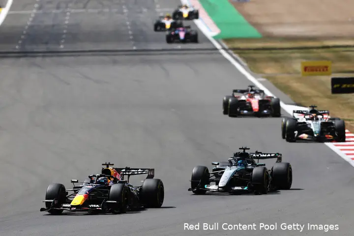 max-verstappen-red-bull-racing-gp-groot-brittannie-2026-zaterdag-mercedes
