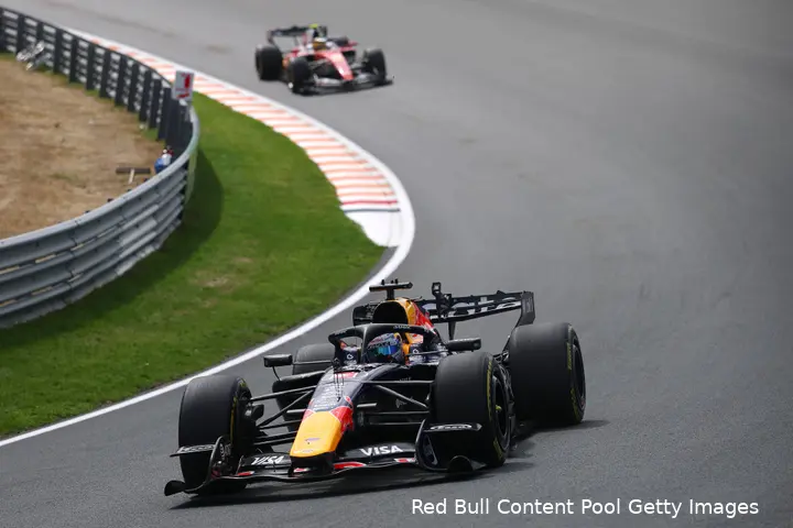 max-verstappen-red-bull-racing-gp-nederland-2026-zaterdag-ferrari