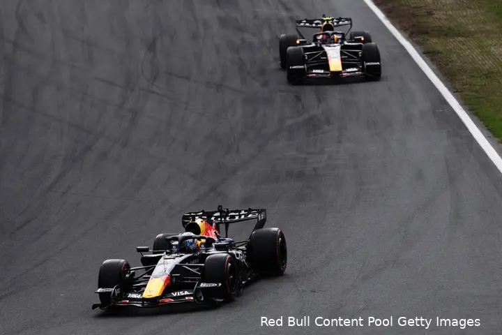 max-verstappen-red-bull-racing-gp-nederland-2026-zondag-2