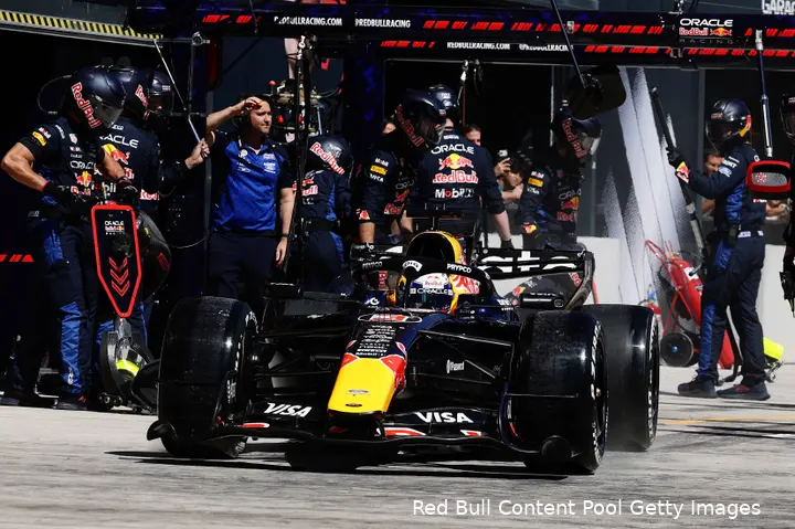 pits-max-verstappen-red-bull-racing-gp-spanje-2026-zondag