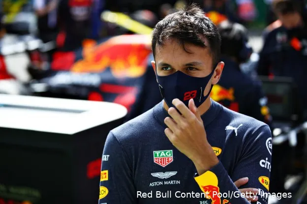 Albon kijkt weg België 2020