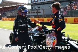 max verstappen lewis hamilton silverstone 60f33219ae41c