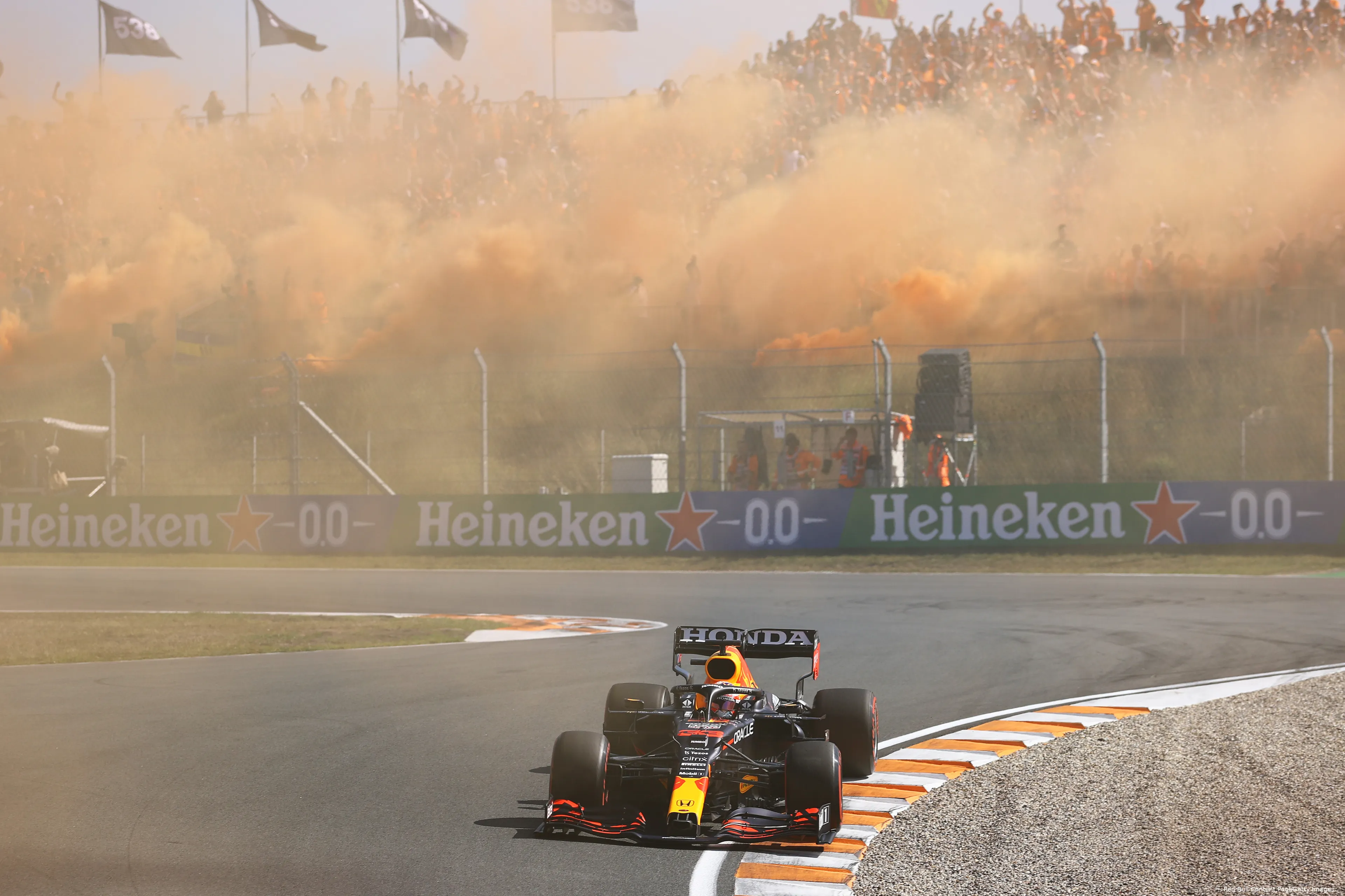 zandvoort redbull verstappen publiek orangearmy