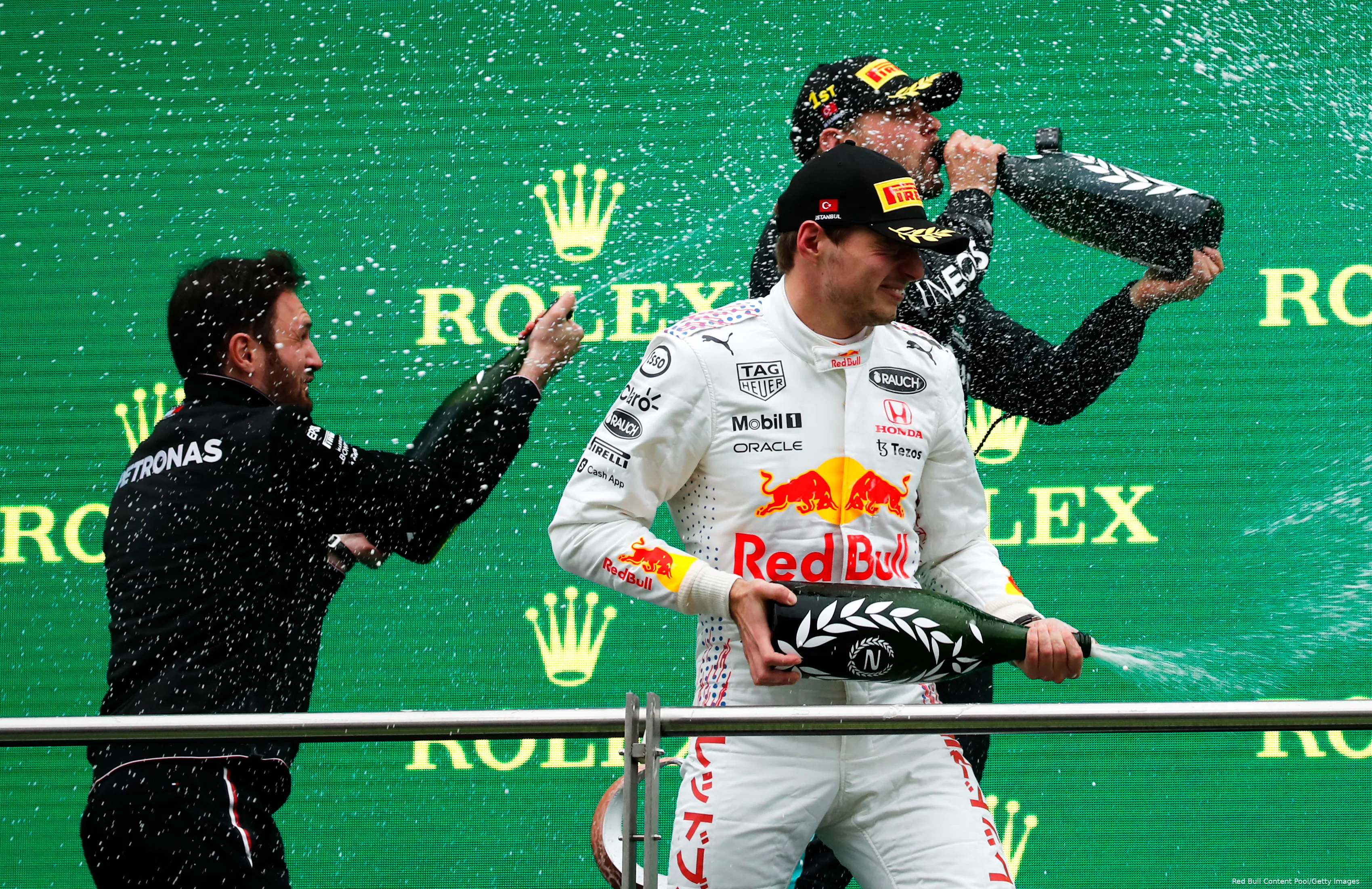 Max Verstappen turkije champagne