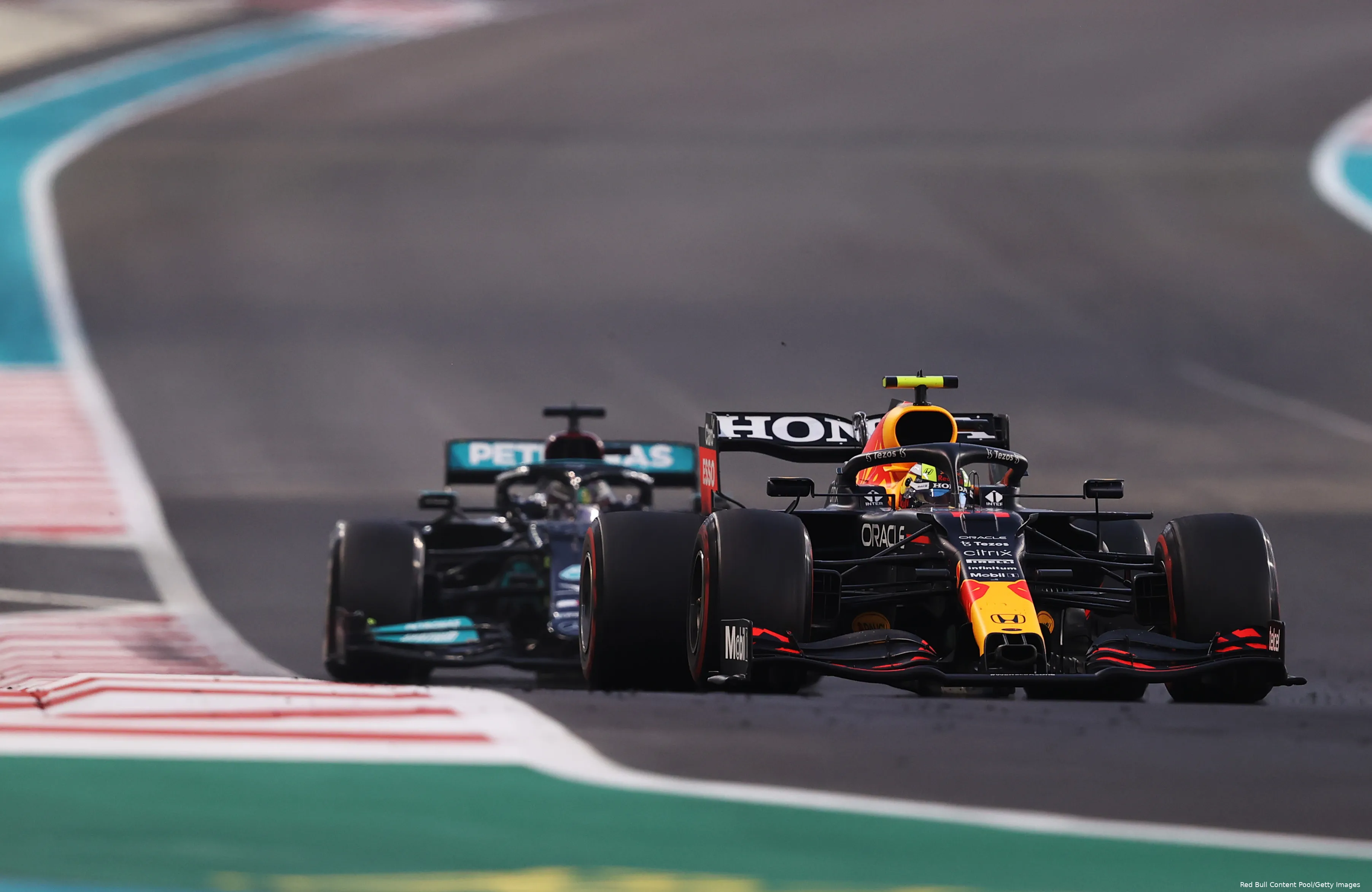 sergio pérez lewis hamilton abu dhabi