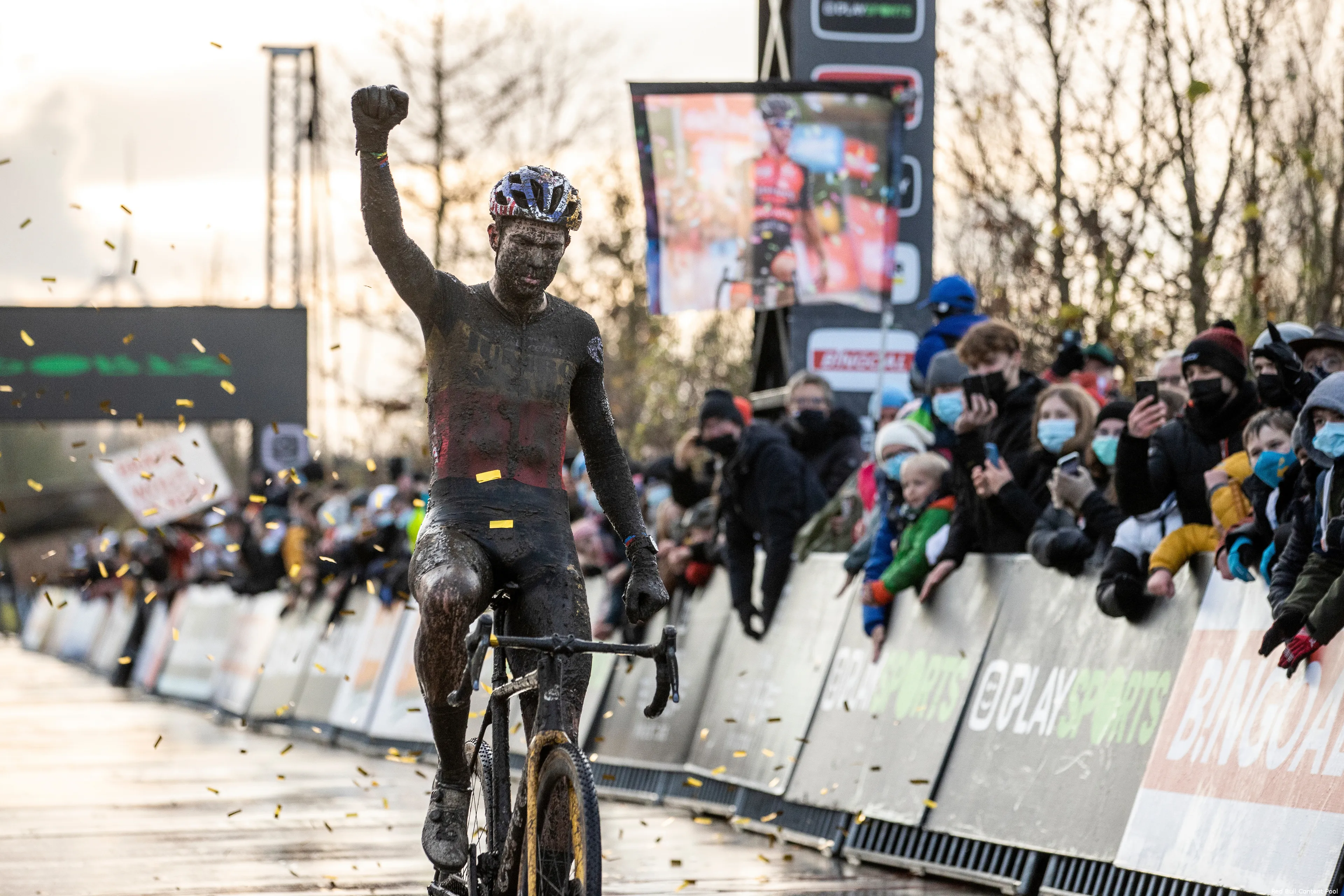 Wout van Aert Boom Redbull