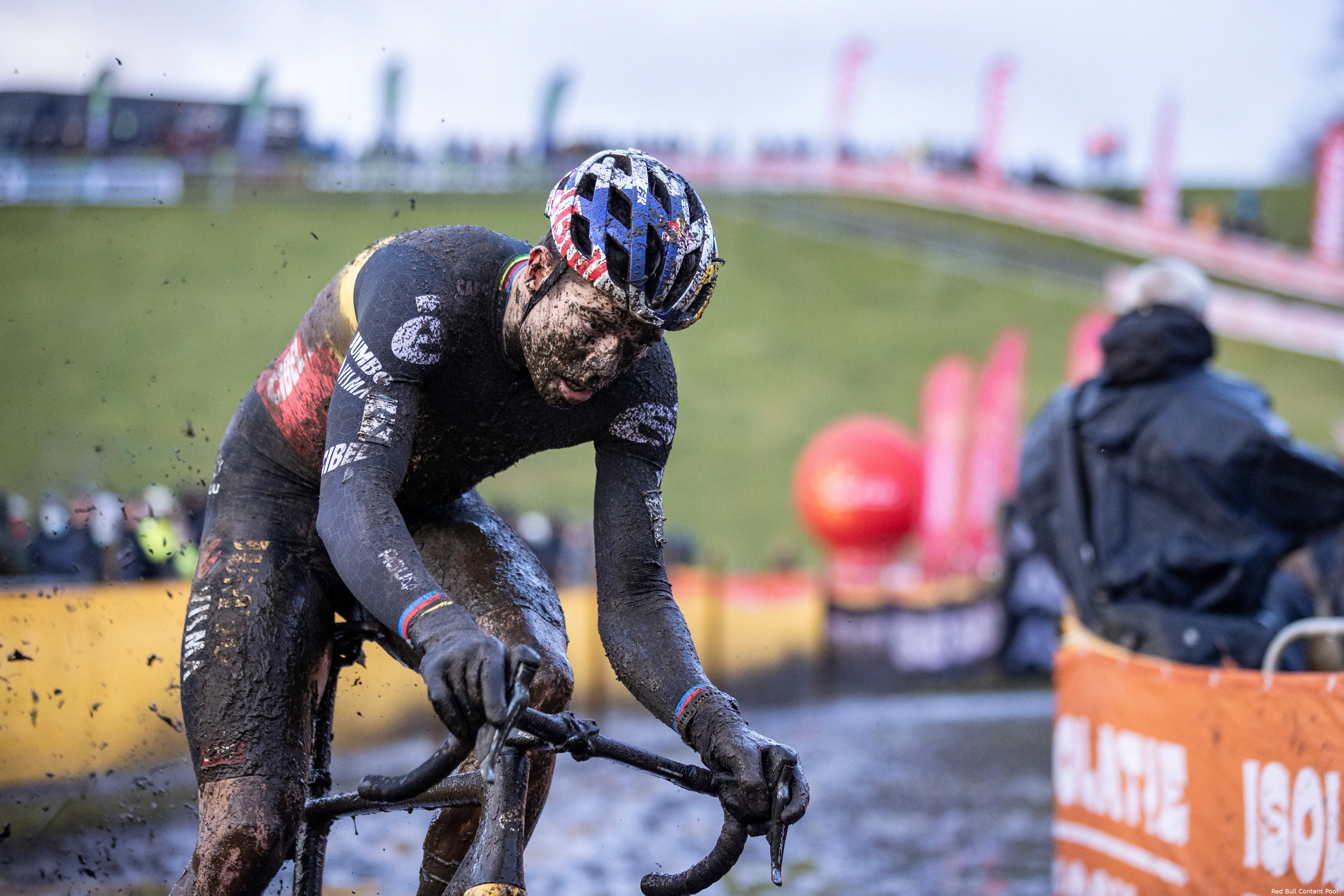 Wout van Aert Redbull 4