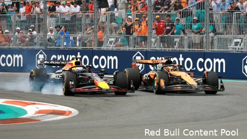 Verstappen battles Oscar Piastri in Miami