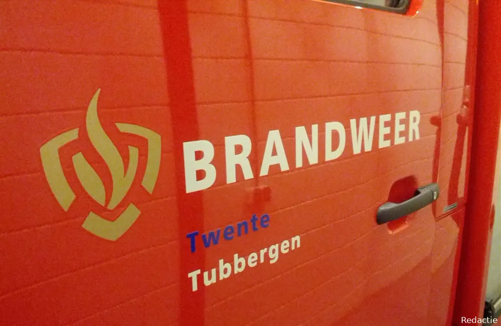 jxxw3nptzd9izxerca60k3y5y brandweer vrachtwagendeur