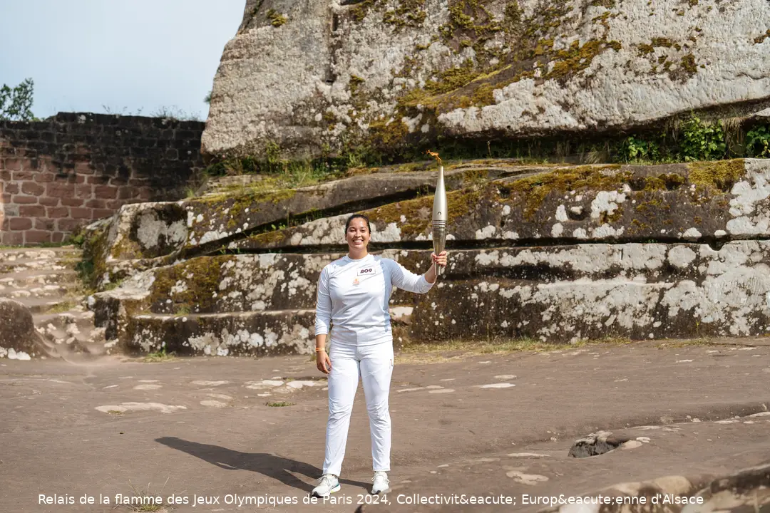 Foto: Ranomi Kromowidjojo - Olympic Torch Relay (26 juni 2024)