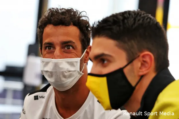 Esteban Ocon zegt veel te hebben geleerd van Daniel Ricciardo. (Foto:&nbsp;Renault Sport Media)