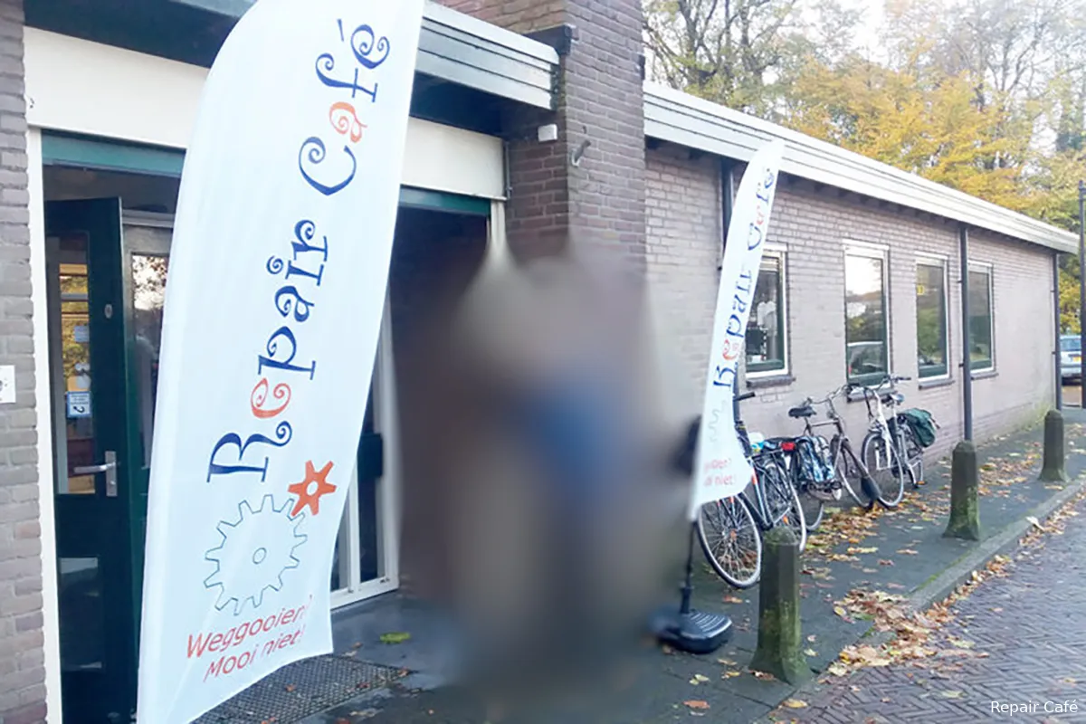 entree vlaggen repair cafe 915x518 kopie