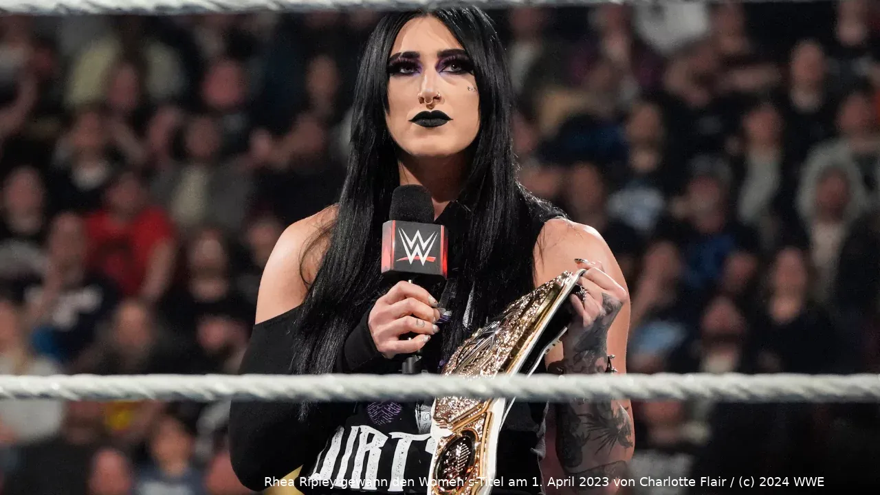 wwe rhea ripley vakant 0424
