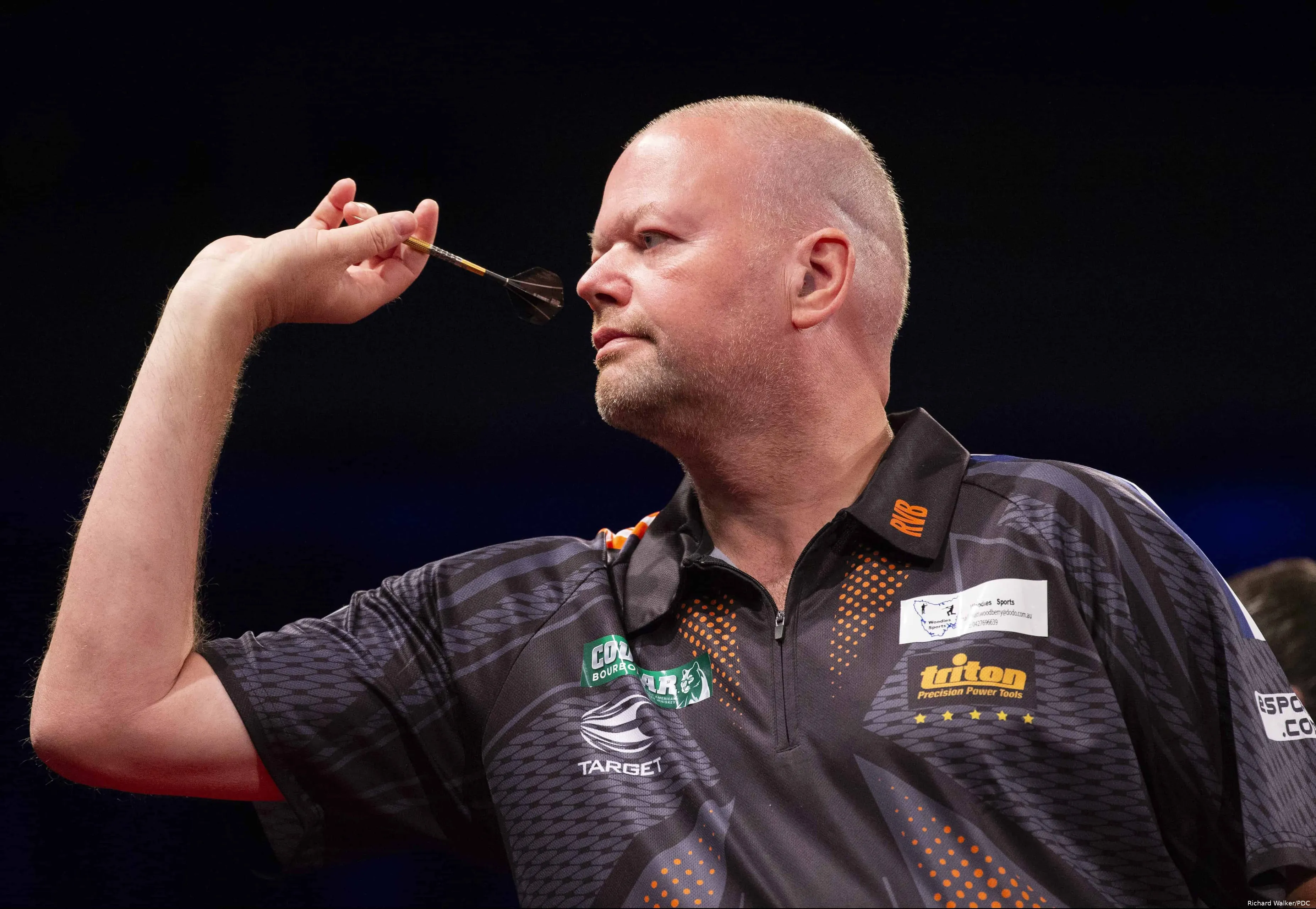 Raymond van Barneveld Brisbane e1534597364805