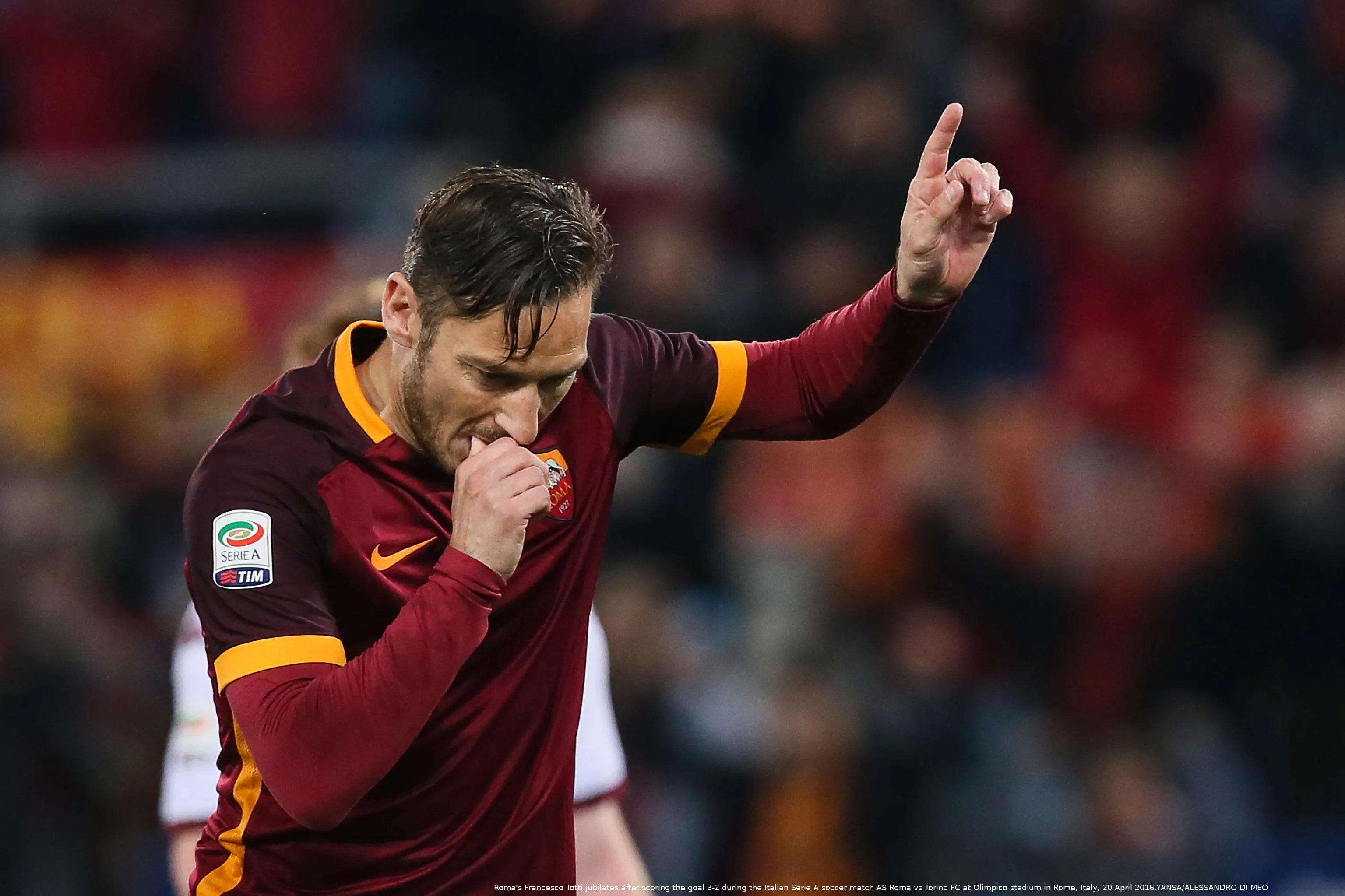 totti esulta ciuccio