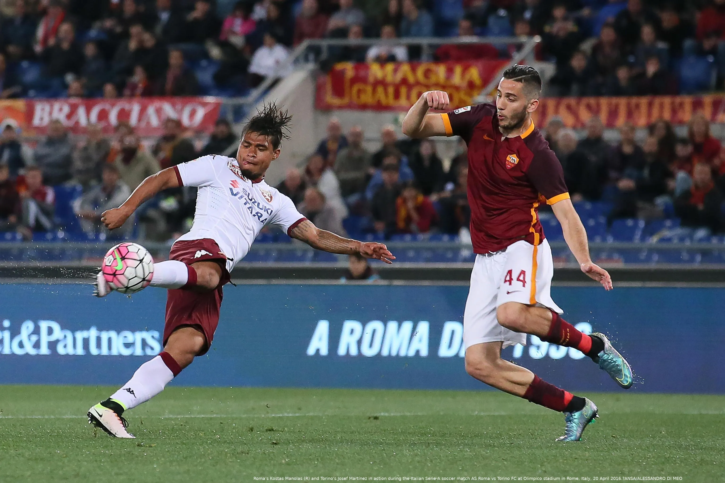 manolas martinez roma toro