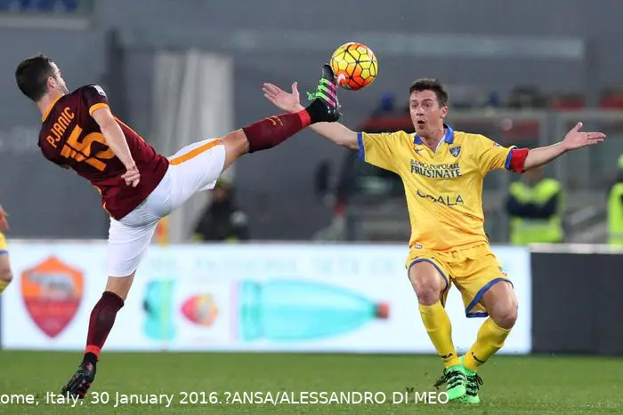 pjanic spaccata roma frosinone