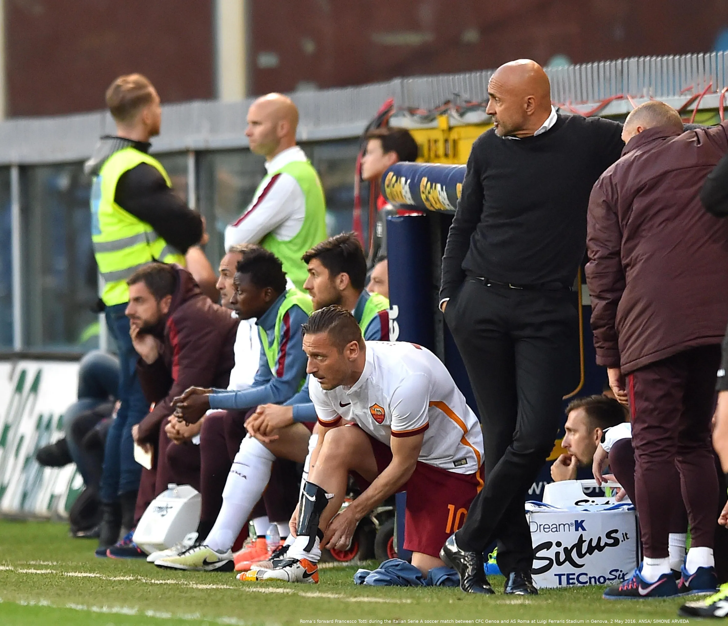 totti spalletti panchina genoa roma