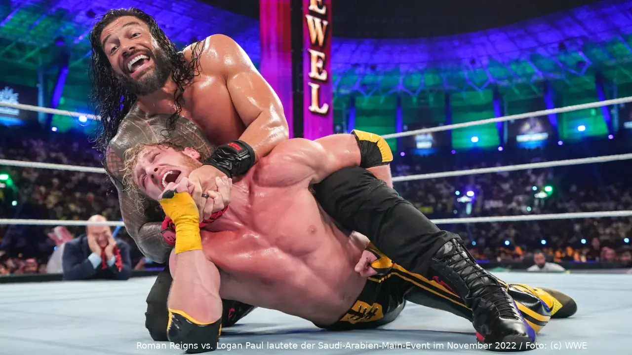 wwe roman logan 112022