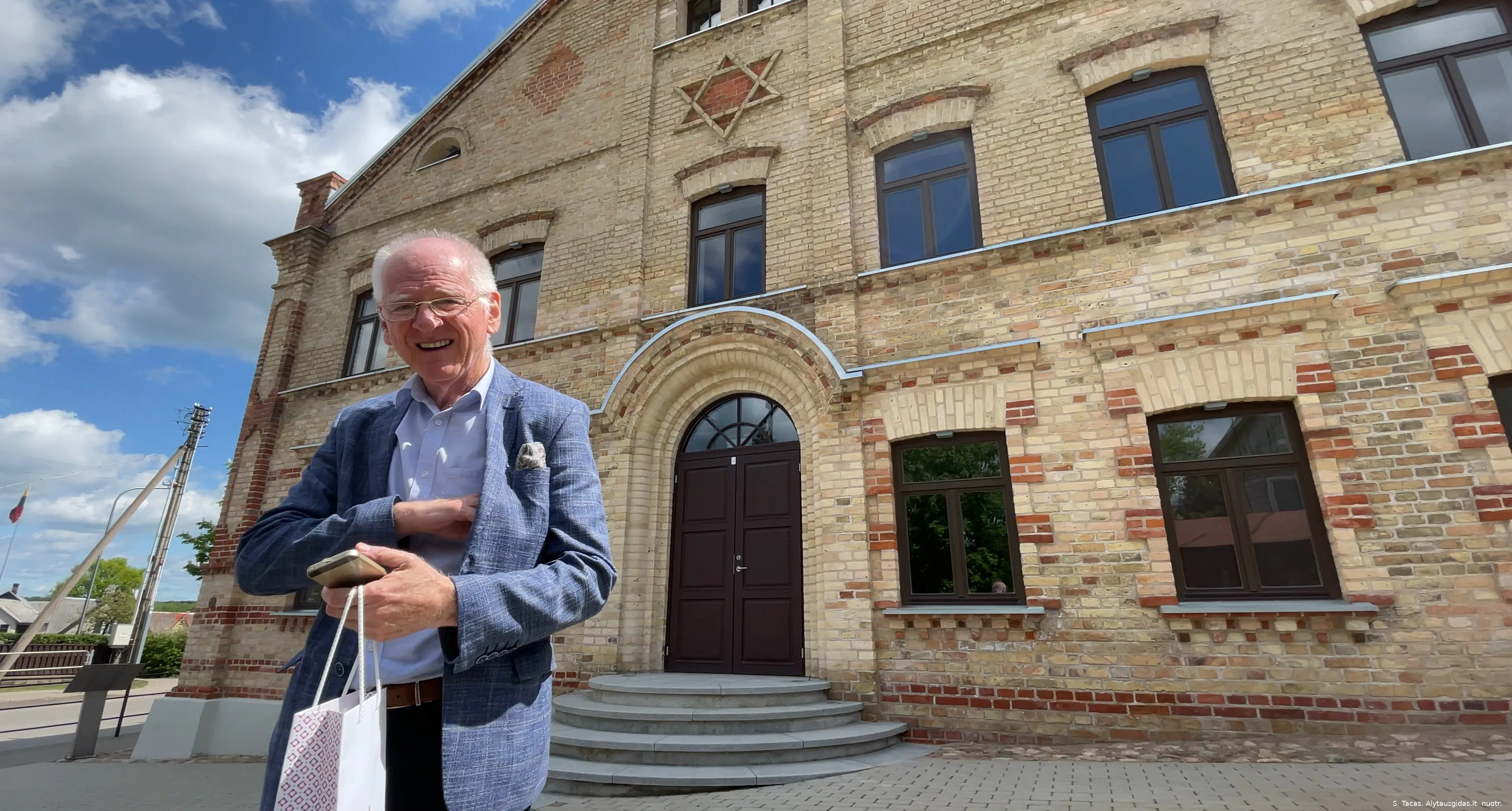 03 po reportazo00 08 49 10still007