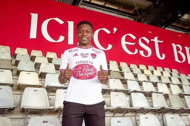 officiel le grand espoir karamoko dembele a brest karamoko 07 344889