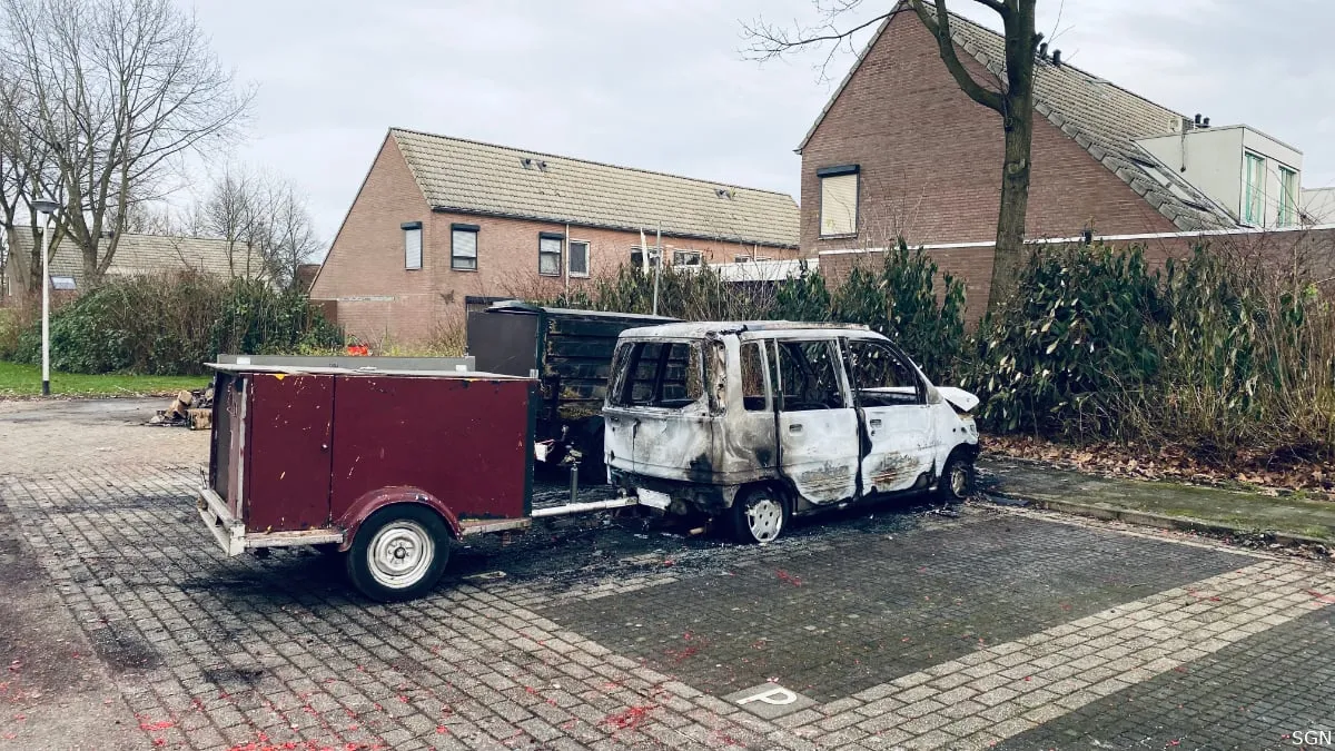 vuurwerkschade autobrand venusstraat