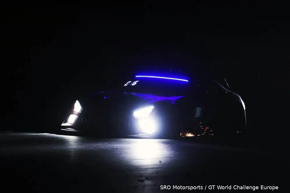 max-verstappen-franz-hermann-ben-barnicoat-chris-lulham-gt3-gt-world-challenge-europe-portimao-zaterdag-7