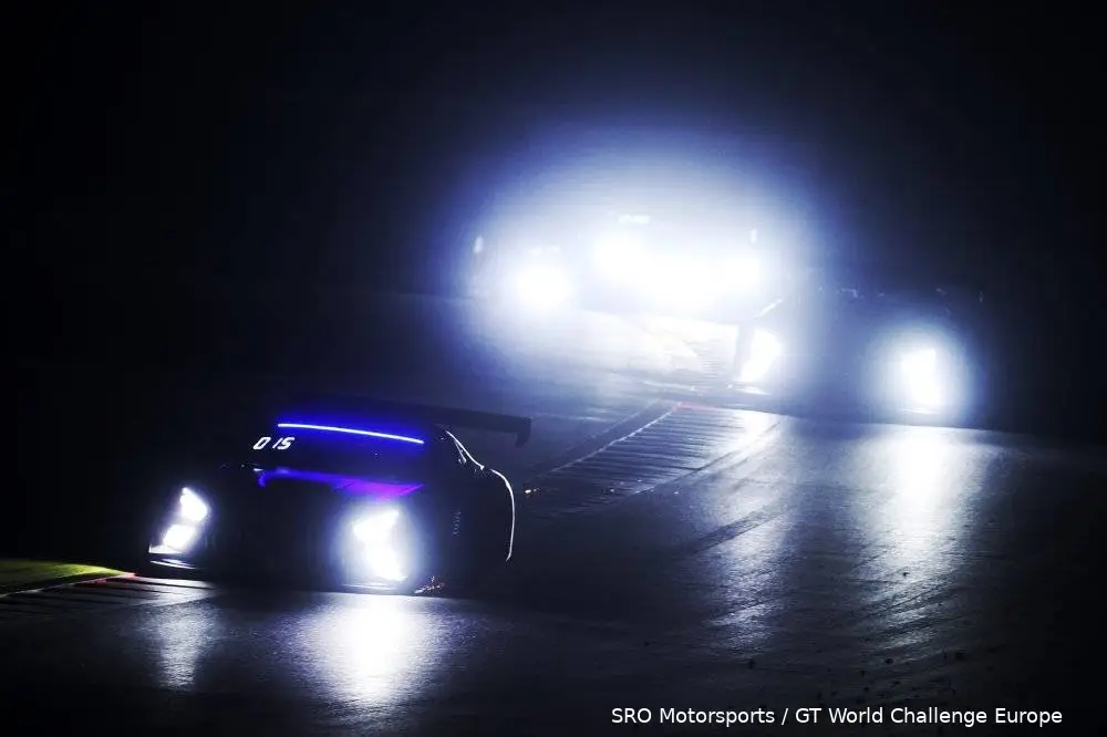 max-verstappen-franz-hermann-ben-barnicoat-chris-lulham-gt3-gt-world-challenge-europe-portimao-zaterdag-8