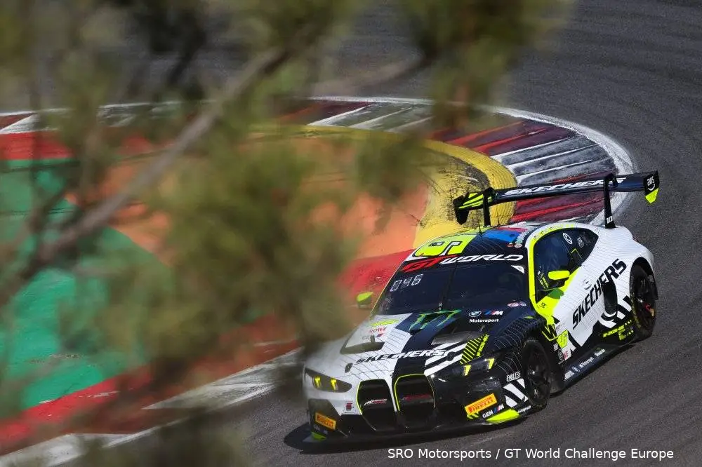 valentino-rossi-franz-hermann-gt3-gt-world-challenge-europe-portimão-donderdag-1