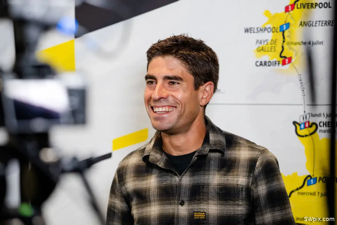 Mikel Landa en la presentación del Tour de France 2027