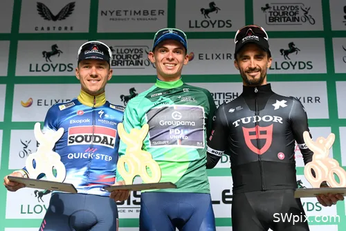 Alaphilippe stand bei der Tour of Britain 2025 auf dem Schluss­podium