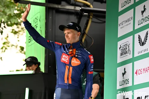 Oscar Onley in de Tour of Britain 2025