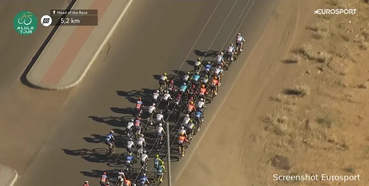 Welten (third in line) signals to his teammates.