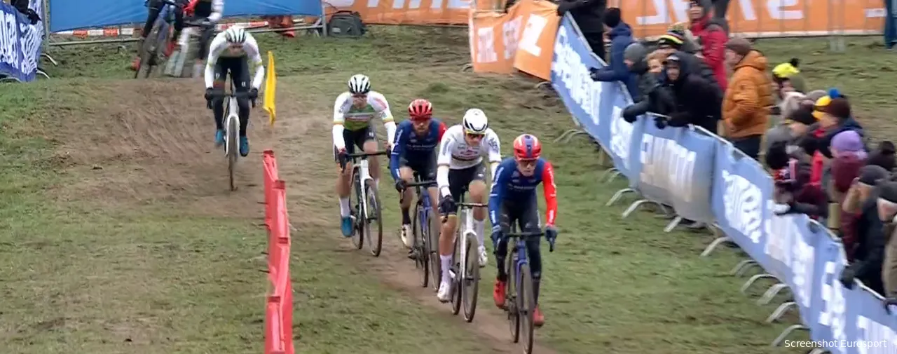 Baloise Trek Lions 1 and 3, with Van der Poel in between....
