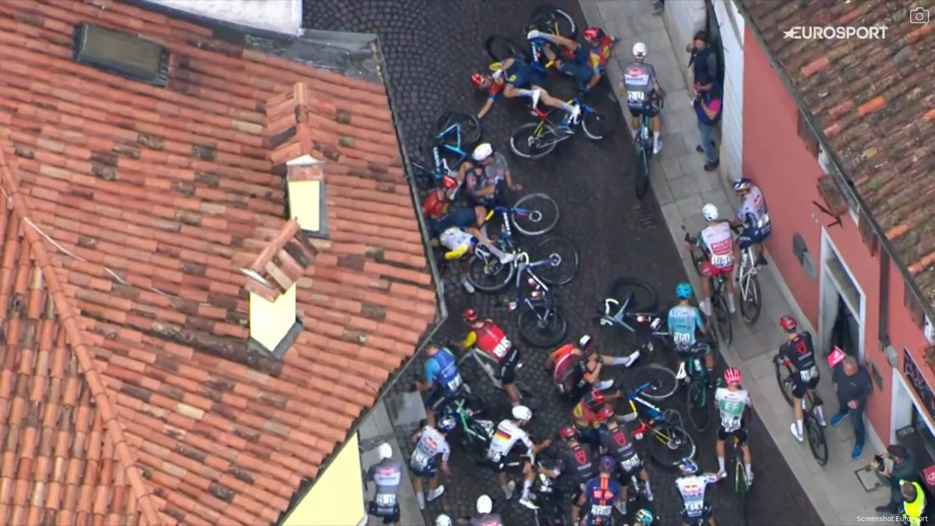 lidl trek crash