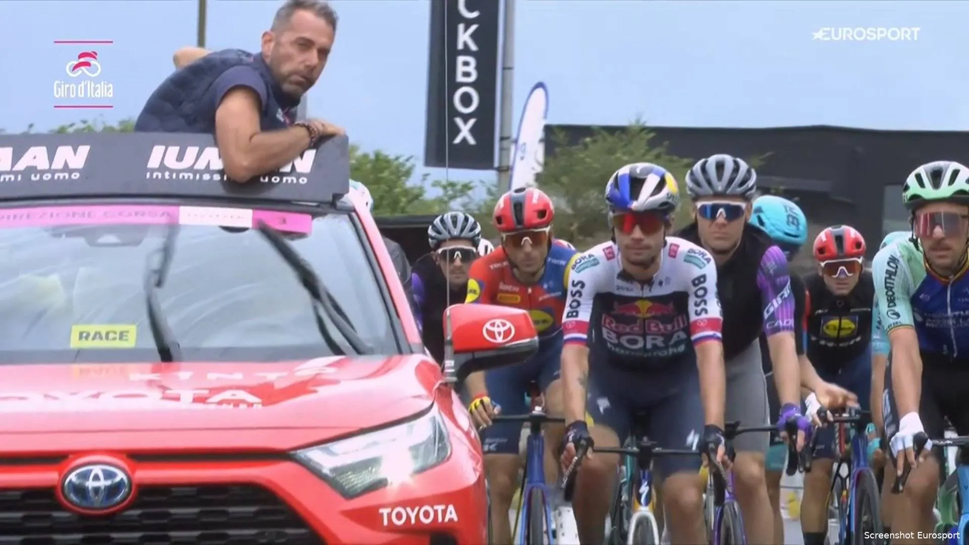 primoz roglic giro neutralisatie