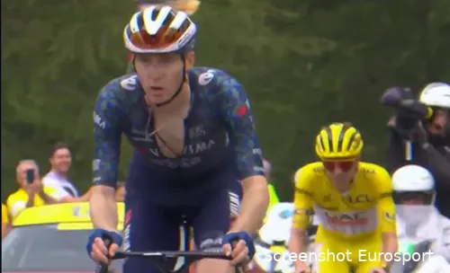 Jorgenson sees Pogacar approaching.&nbsp;