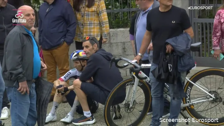 Hindley had to withdraw in stage 6 of the Giro