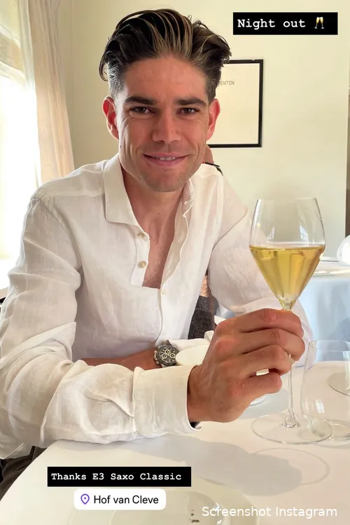Van Aert enjoys dinner