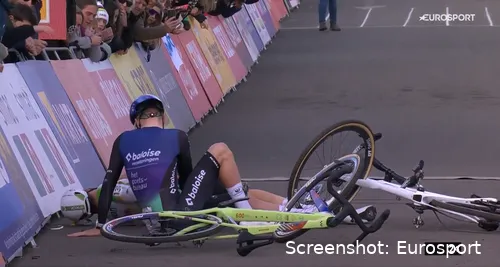 Joran Wyseure crashes hard at the start of the 2026 World Cup Maasmechelen