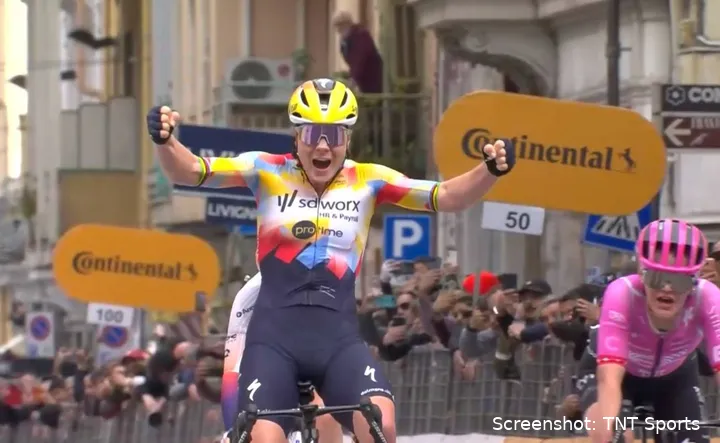 Lotte Kopecky wint Milano-Sanremo 2026