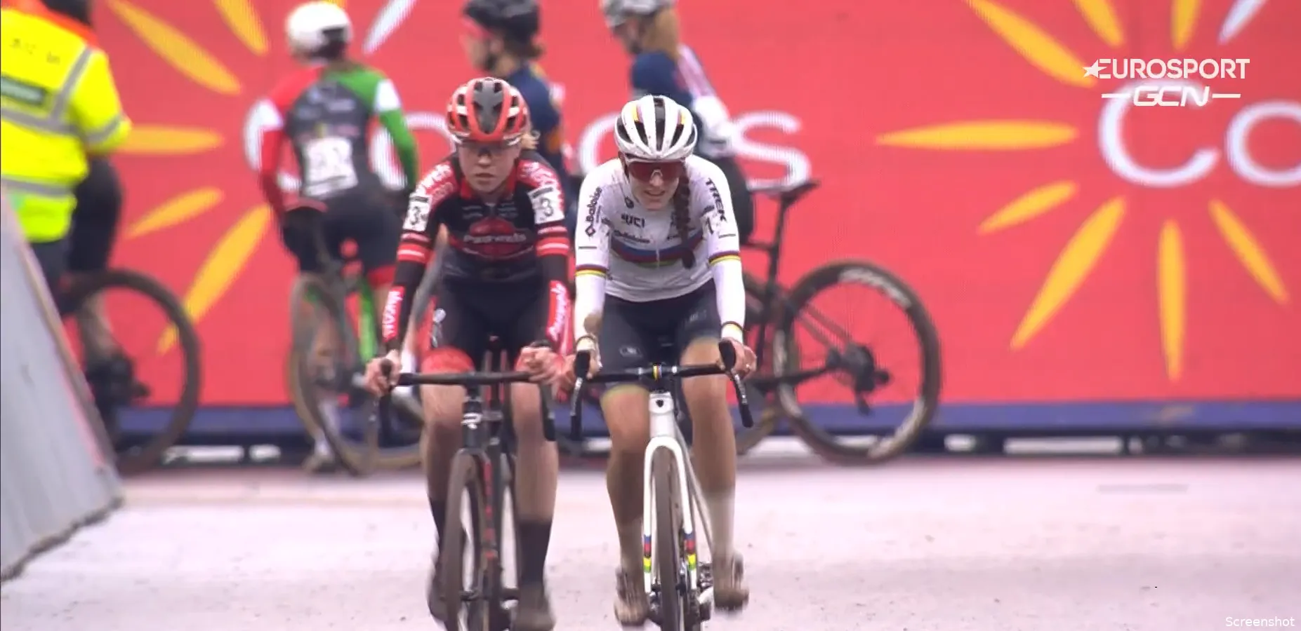 fem van empel lucinda brand