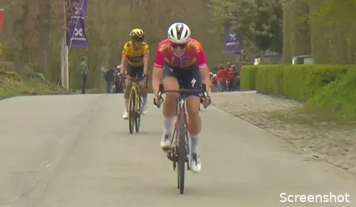Het beslissende moment in Dwars door Vlaanderen: Vollering vertrekt, Marianne Vos kraak.&nbsp;
