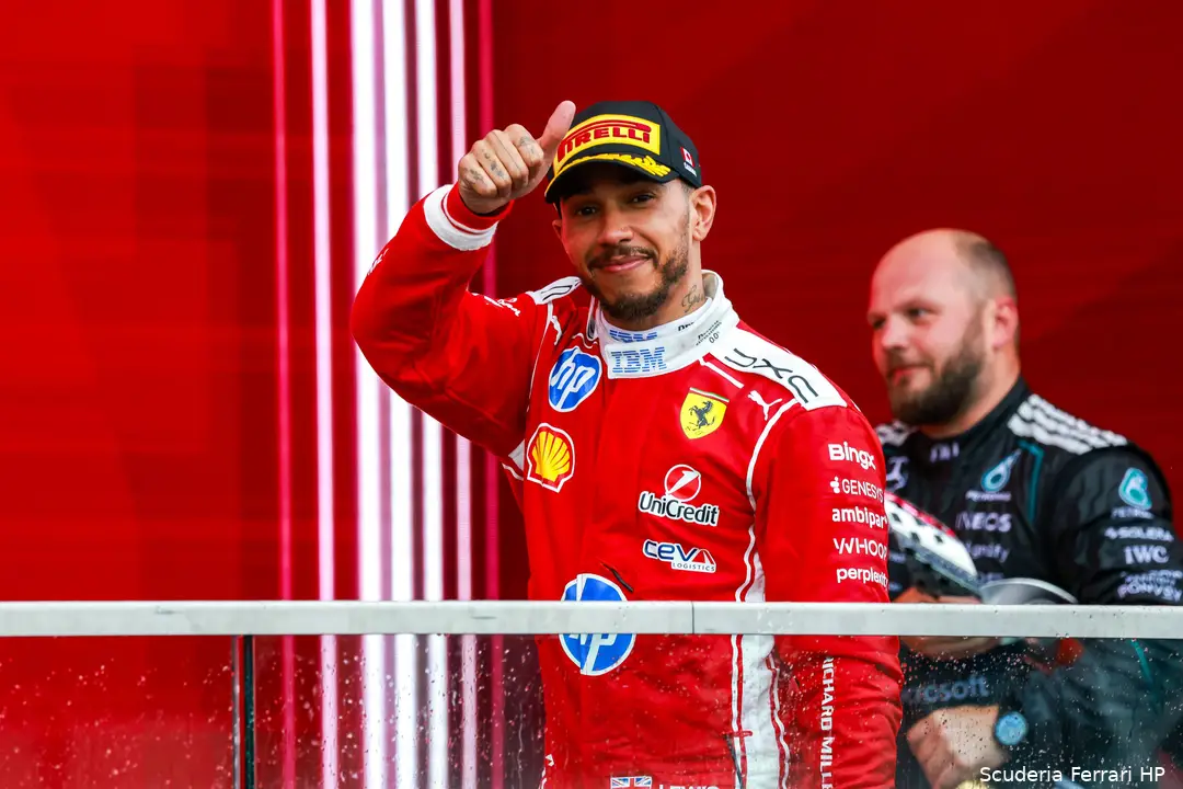 lewis-hamilton-podium-canada-ferrari-14