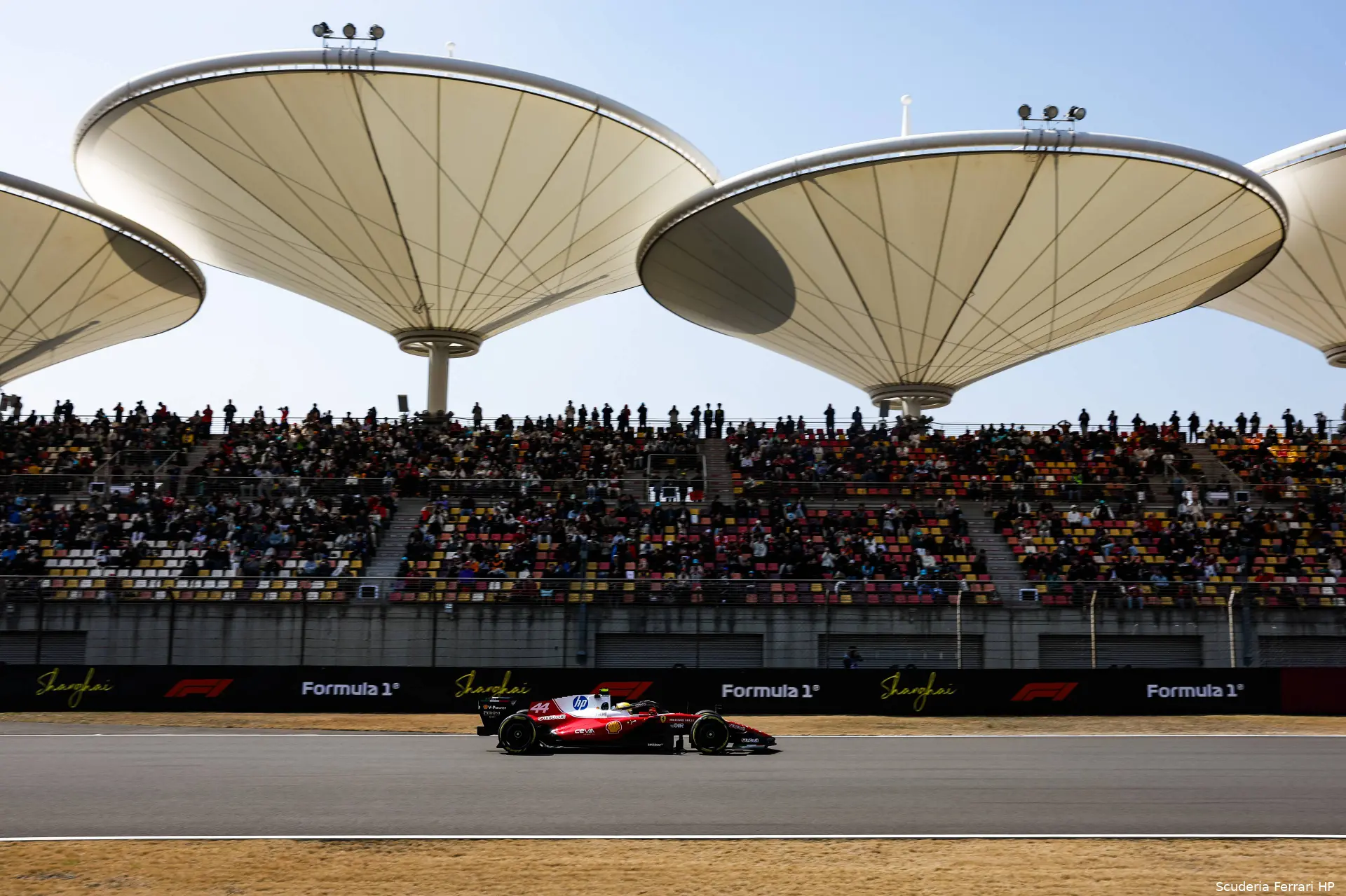 ferrari-china-charles-leclerc-sf-26-12