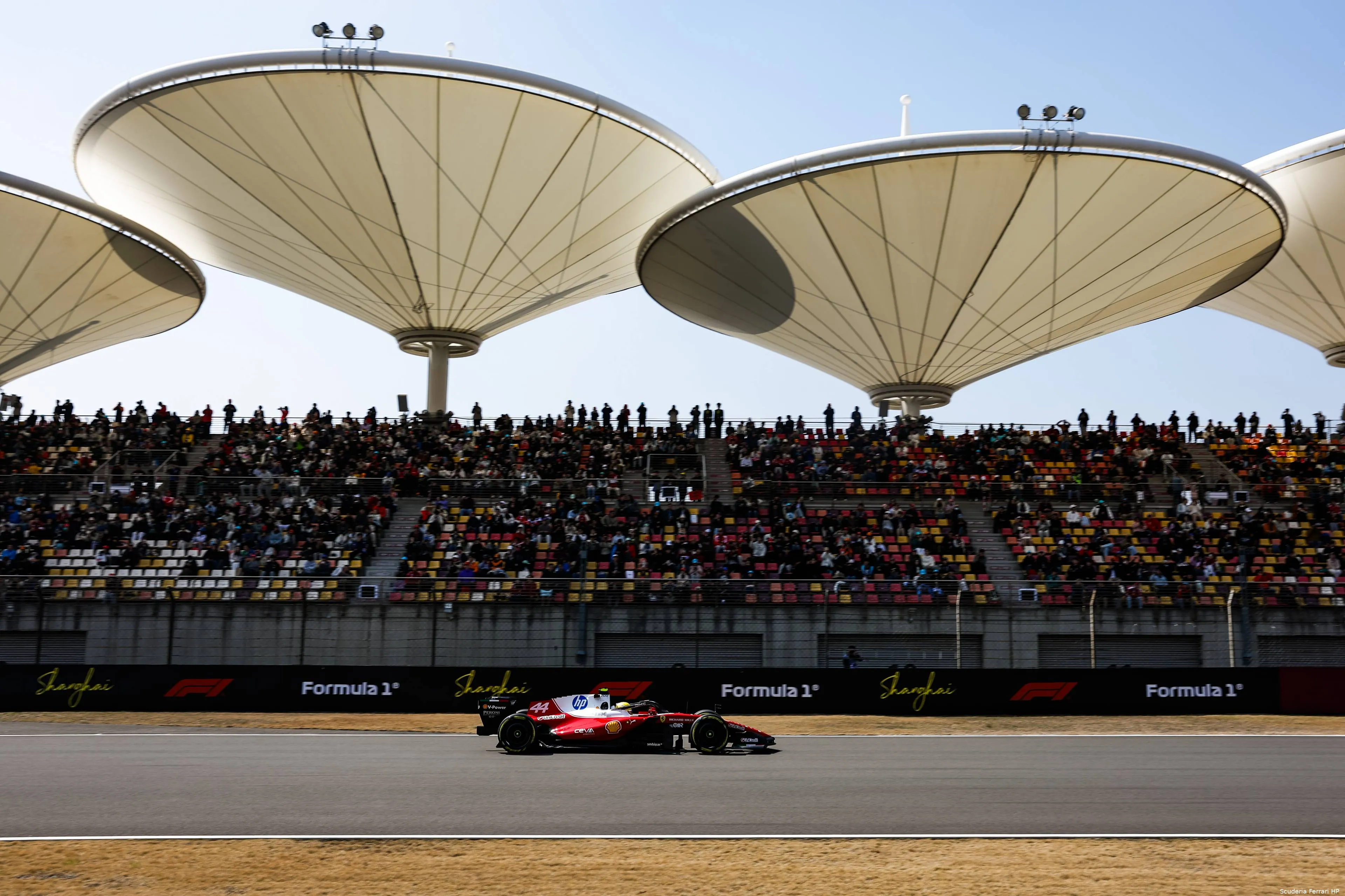 ferrari-china-charles-leclerc-sf-26-12