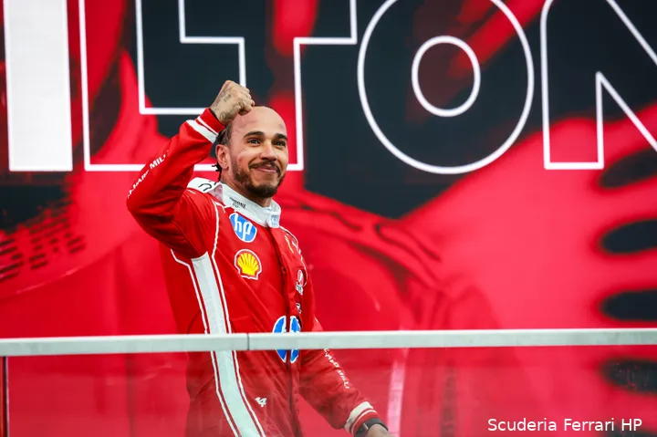 lewis-hamilton-podium-canada-ferrari-12