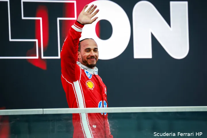 lewis-hamilton-podium-canada-ferrari-13