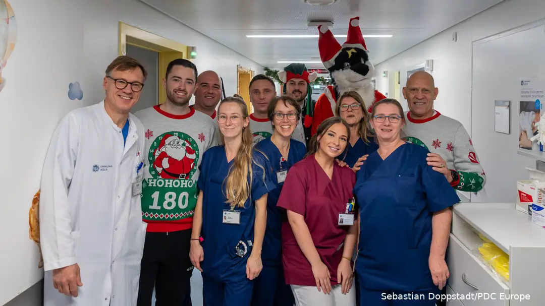 Darts stars up close: Humphries, Price and Cross bring joy to the children's hospital