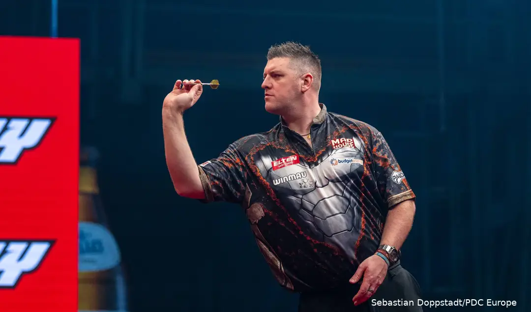 Daryl Gurney (1)